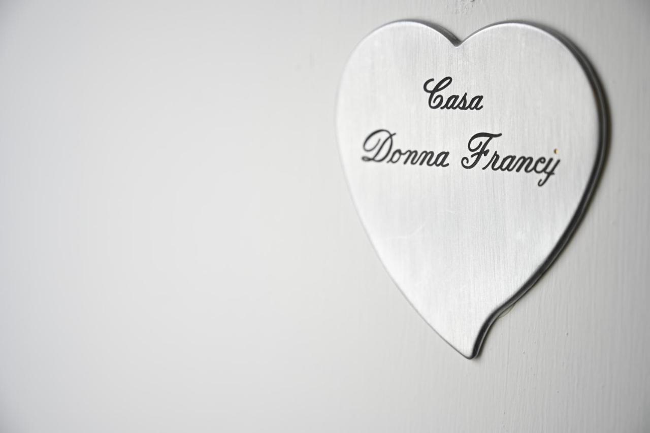 Casa Donna Francy City Center 那不勒斯 外观 照片